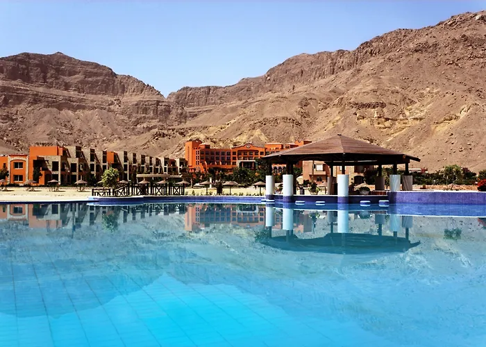 موڤنبيك السخنة منتجع 5*