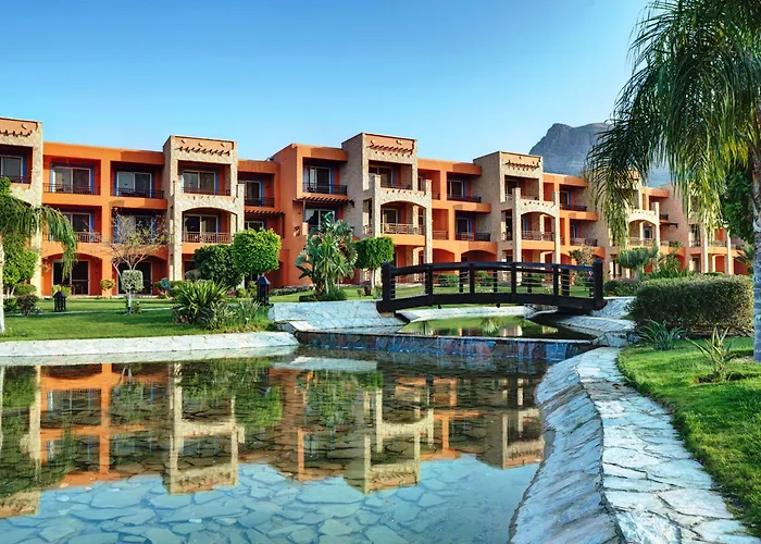 موڤنبيك السخنة منتجع 5*