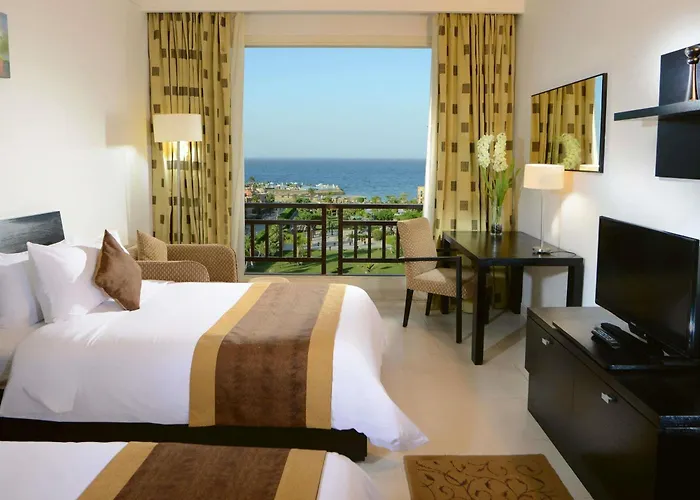 Mövenpick El Sokhna 5*