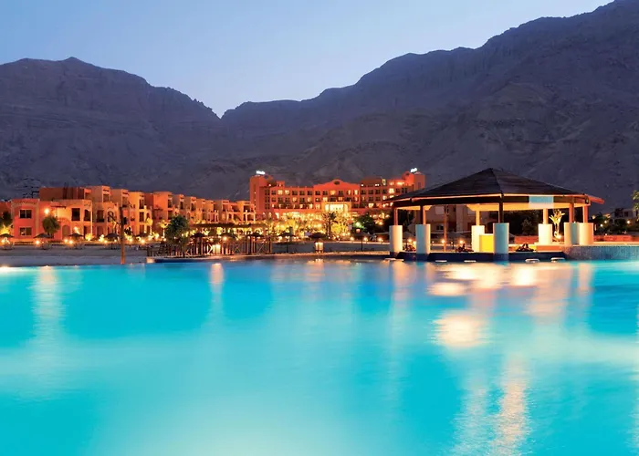 Курортный комплекс Moevenpick El Sokhna 5*